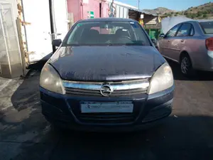 OPEL ASTRA H BERLINA foto 1