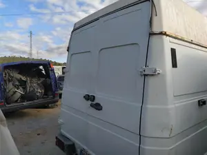 IVECO DAILY FURGÓN (1989) foto 4