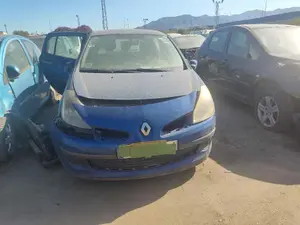 RENAULT CLIO III foto 1