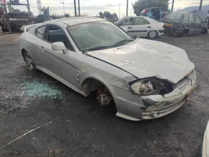 HYUNDAI COUPE (GK) foto 3