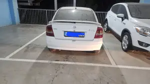 OPEL ASTRA G BERLINA foto 1