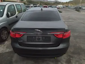 JAGUAR XF foto 4