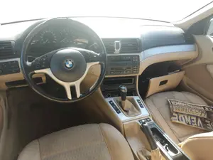 BMW SERIE 3 BERLINA (E46) foto 4