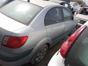 KIA RIO (JB) foto 5