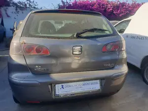 SEAT IBIZA (6L1) foto 3