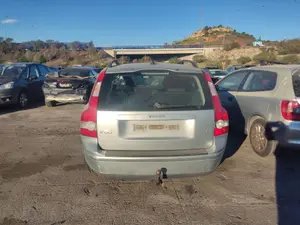 VOLVO V50 FAMILIAR foto 5