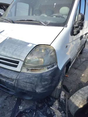 NISSAN INTERSTAR (X70) foto 8