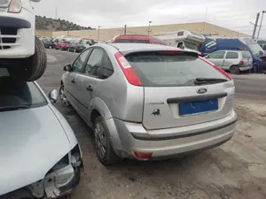 FORD FOCUS BERLINA (CAP) foto 4