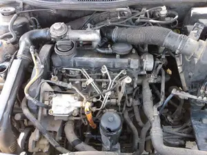 VOLKSWAGEN GOLF IV BERLINA (1J1)(10.1997) foto 3