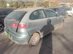 SEAT IBIZA (6L1) foto 5