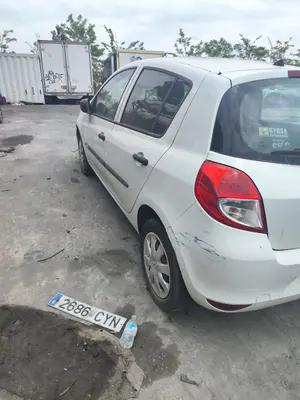 RENAULT CLIO III foto 5
