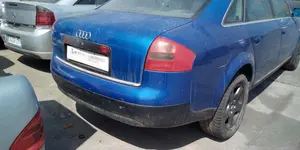 AUDI A6 BERLINA (4B2) foto 4