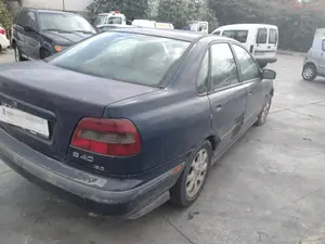 VOLVO S40 BERLINA foto 7