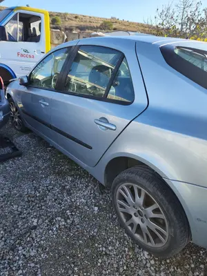 RENAULT LAGUNA II (BG0) foto 5