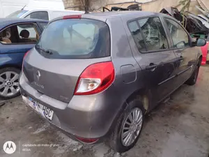 RENAULT CLIO III foto 4