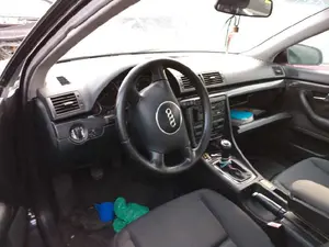 AUDI A4 BERLINA (8E) foto 6