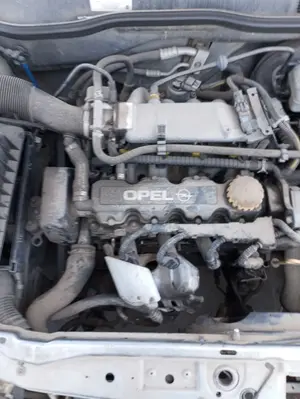 OPEL ASTRA G BERLINA foto 6