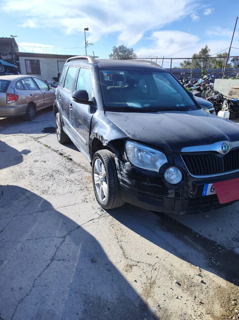 SKODA YETI (5L)(2009)
