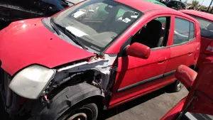 KIA PICANTO (SA) foto 4