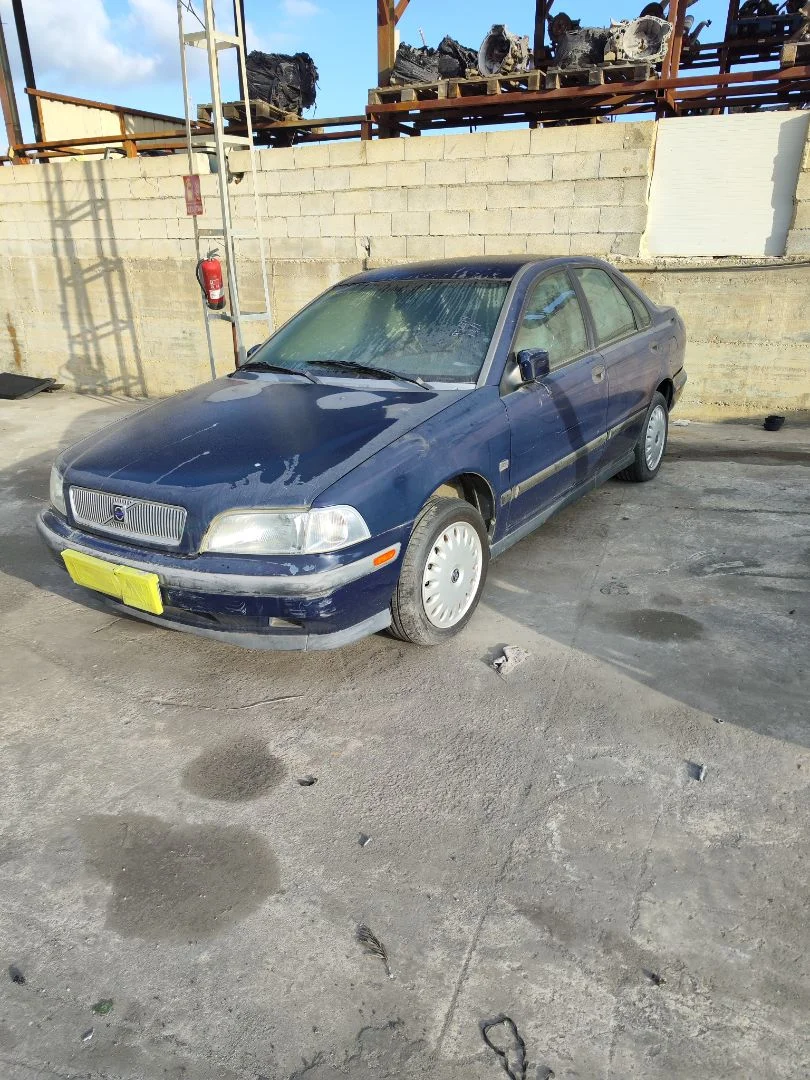 VOLVO S40 BERLINA
