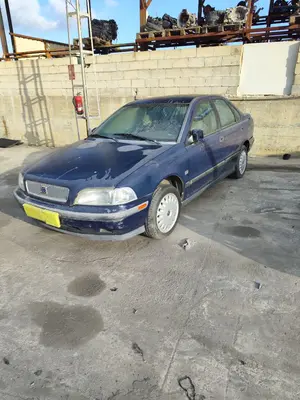 VOLVO S40 BERLINA foto 1