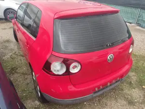 VOLKSWAGEN GOLF V (1K1)(10.2003) foto 7