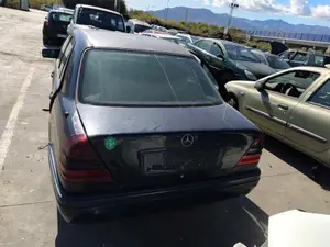 MERCEDES-BENZ CLASE C (BM 202) BERLINA foto 4
