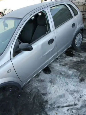 OPEL CORSA C foto 5