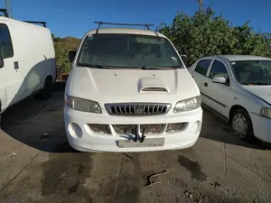 HYUNDAI H-1 () foto 1