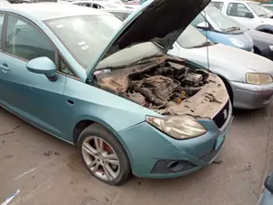 SEAT IBIZA BERLINA (6J5) foto 4