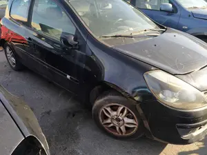 RENAULT CLIO III foto 6