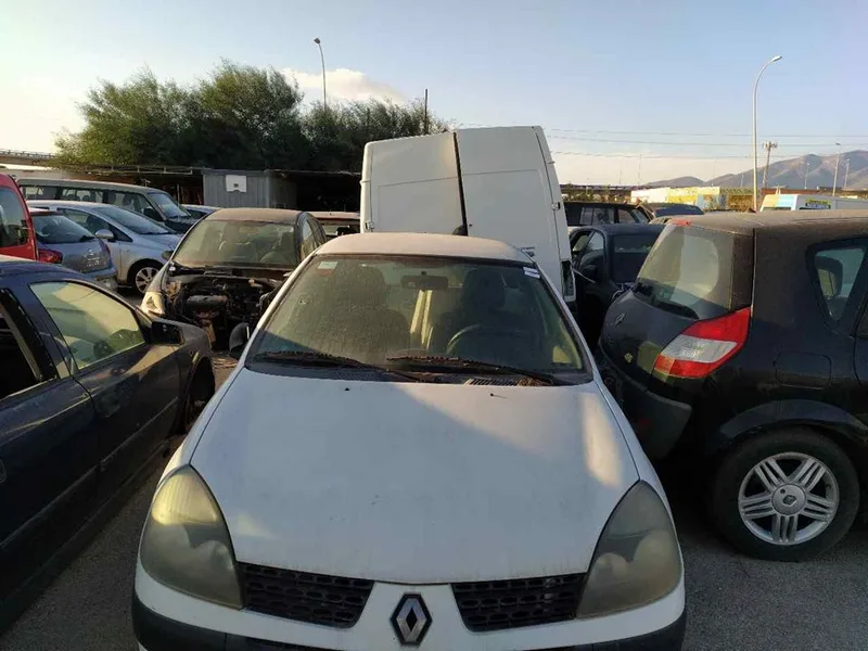 RENAULT CLIO II FASE II (B/CB0)