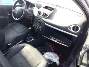 RENAULT CLIO III foto 4