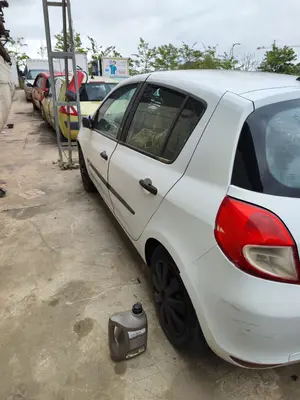 RENAULT CLIO III foto 4