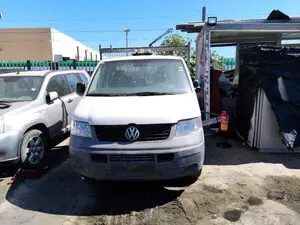 VOLKSWAGEN T5 TRANSPORTER CAMIÓN (7J) foto 1