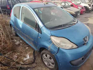 PEUGEOT 107 foto 7