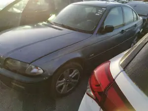 BMW SERIE 3 BERLINA (E46) foto 4