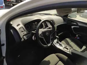 OPEL INSIGNIA SPORTS TOURER foto 3