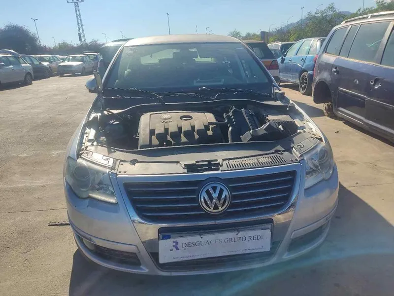 VOLKSWAGEN PASSAT BERLINA (3C2)