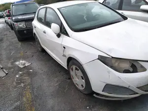 SEAT IBIZA BERLINA (6J5) foto 6