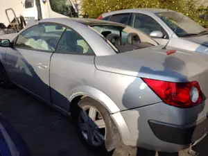 RENAULT MEGANE II COUPE/CABRIO foto 3