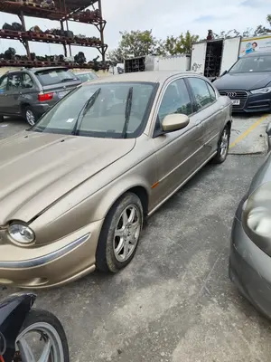 JAGUAR X-TYPE foto 2