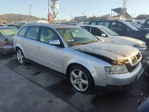 AUDI A4 AVANT (8E) foto 6