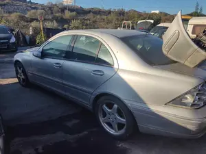 MERCEDES-BENZ CLASE C (BM 203) BERLINA foto 7