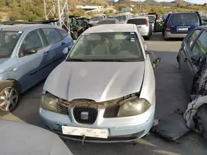 SEAT IBIZA (6L1) foto 1