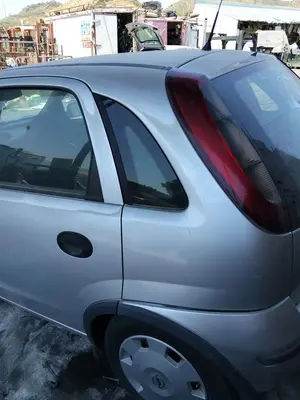 OPEL CORSA C foto 2