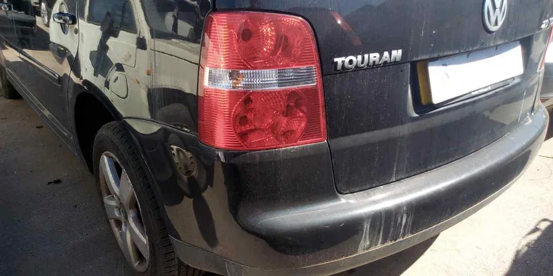VOLKSWAGEN TOURAN (1T1)