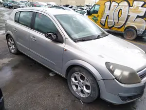 OPEL ASTRA H BERLINA foto 6