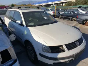 VOLKSWAGEN PASSAT VARIANT (3B5) foto 3