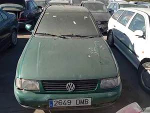 VOLKSWAGEN POLO III CLASSIC (6V2) foto 8